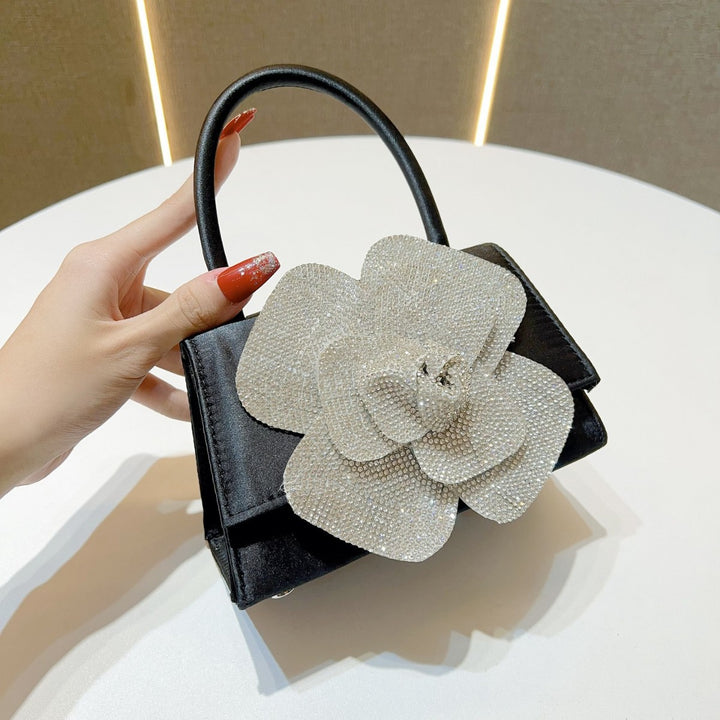 Blumenverziertes Satin-Handtasche
