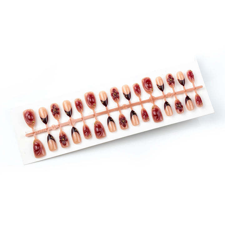 Blumenverzierte Acryl-Nagelset