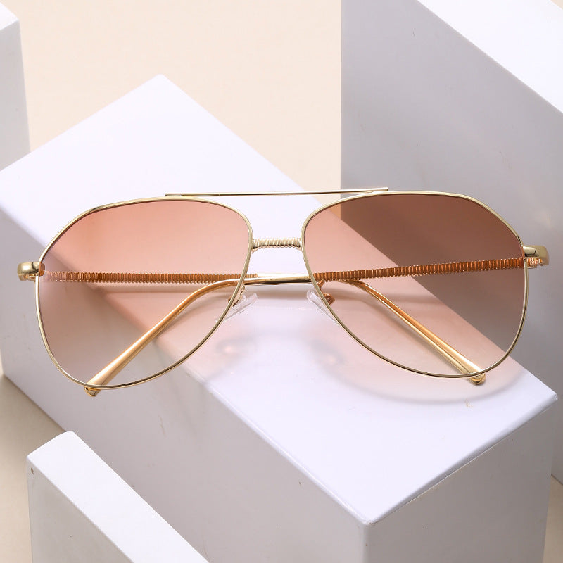 Damen trendige Aviator Sonnenbrille mit dezentem Farbverlauf Karnz