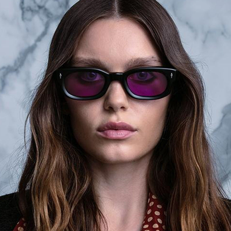 Damen stylische Sonnenbrille im trendigen Rahmen Karnz