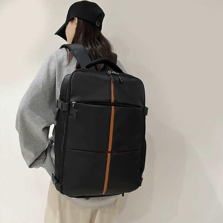 Minimalist Multi-Compartment Rucksack Karnz