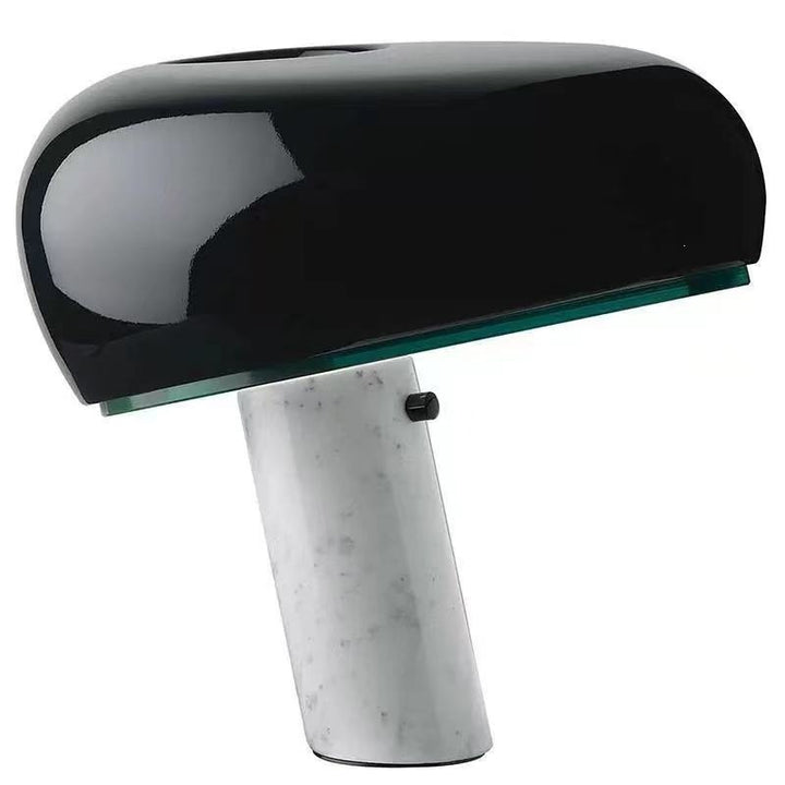 Schlanke moderne minimalistische Tischlampe