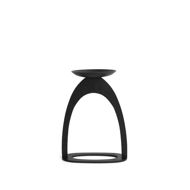 Zeitgenössischer minimalistischer Kerzenhalter