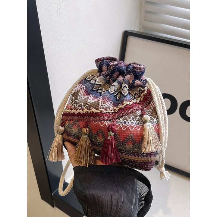 WoBohemian Bestickte Bucket Bag Karnz