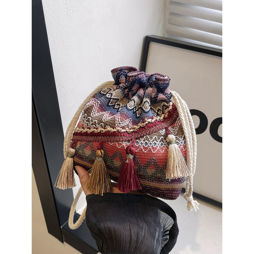WoBohemian Bestickte Bucket Bag Karnz