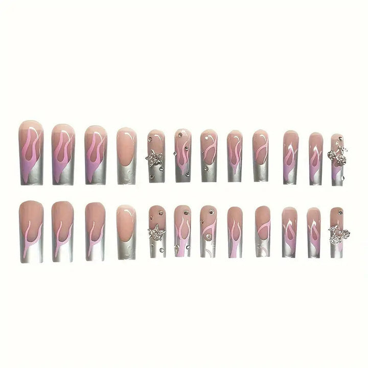 Künstlerisches Acryl-Nageldesign Karnz