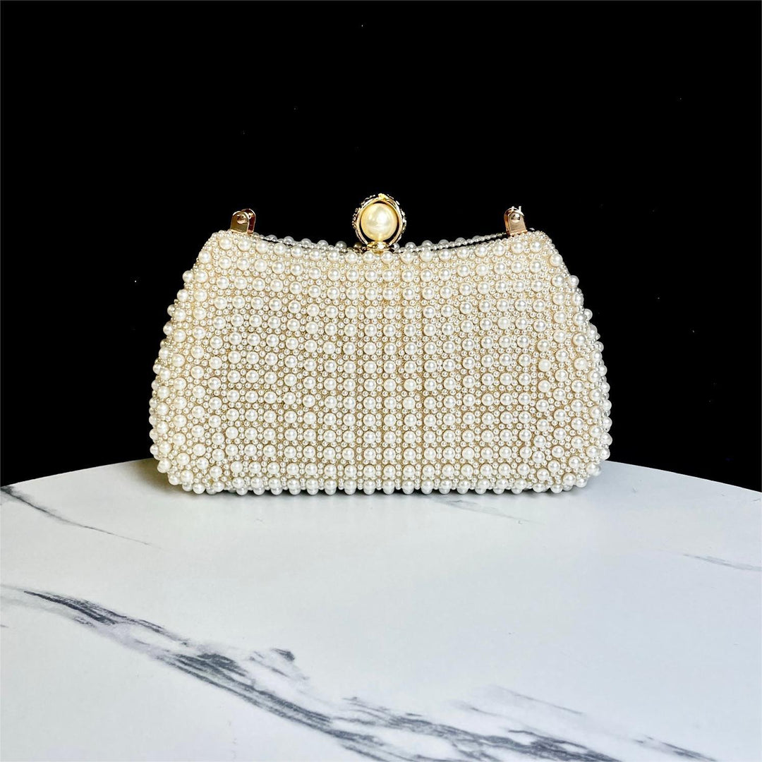 Perlenbesetzte Abendhandtasche
