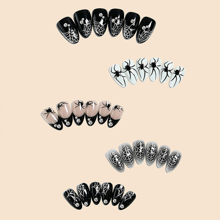 Kreatives Halloween Nageldesign Karnz