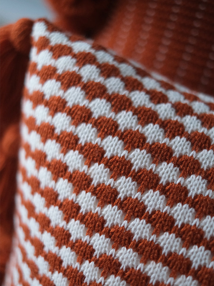 Dekoratives Pom-Pom Kissen