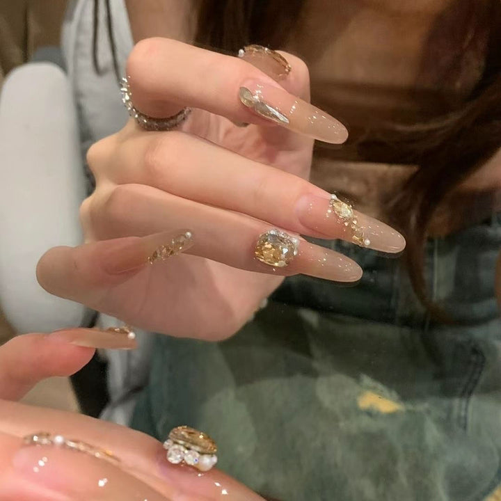 Glamouröse mit Strass verzierten Press-On-Nagelerweiterungen Karnz
