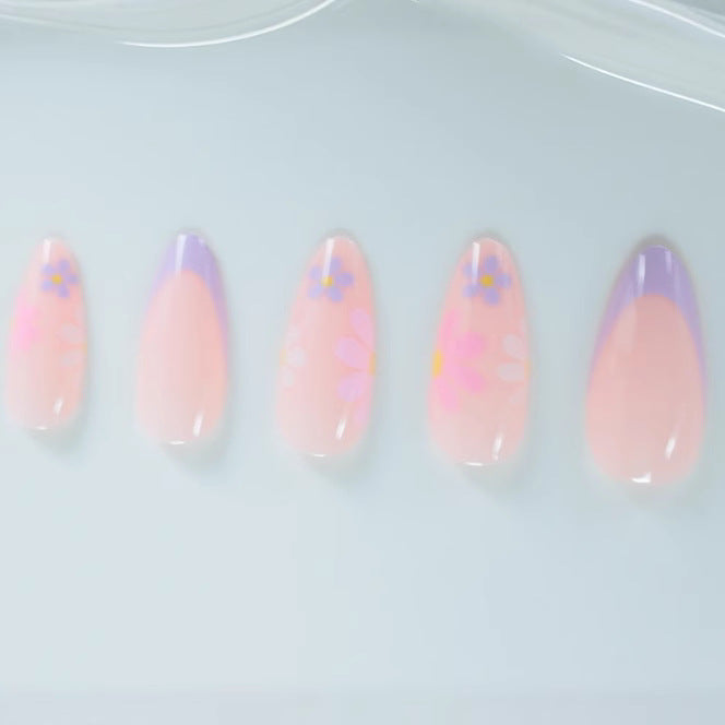 Chic Floral Nail Art Karnz