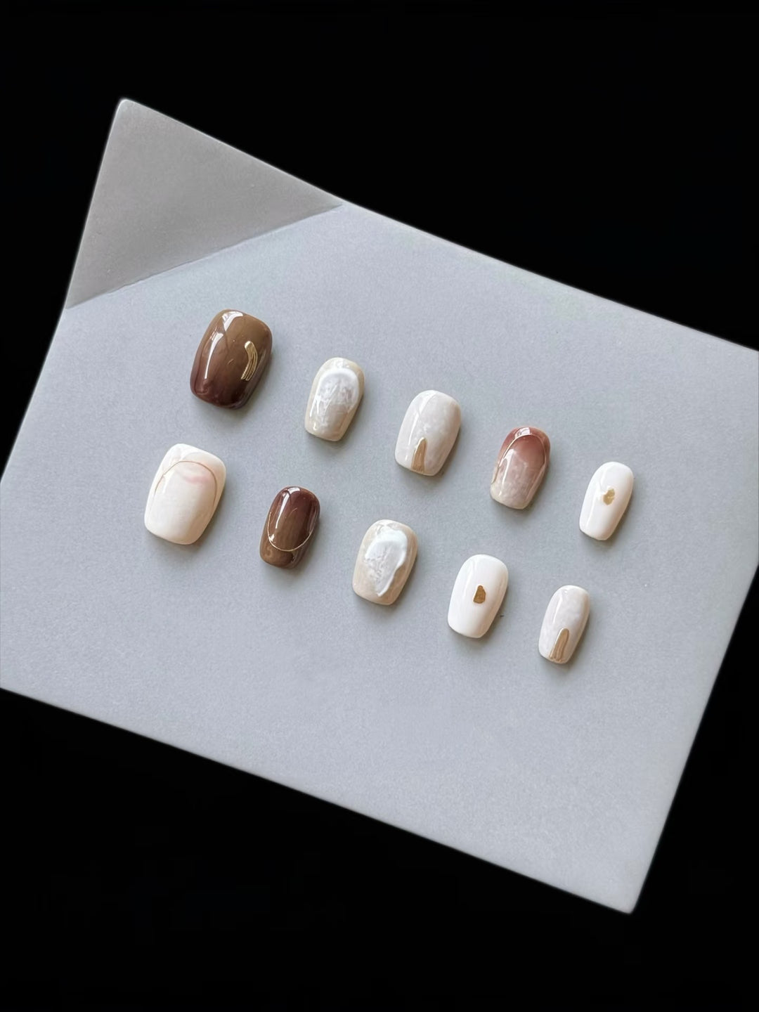 Künstlerisches marmoriertes Press-On-Nagelset