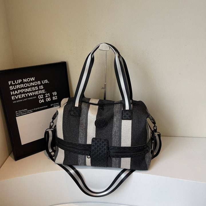 Stylische gestreifte Wochenend-Duffel-Tasche Karnz