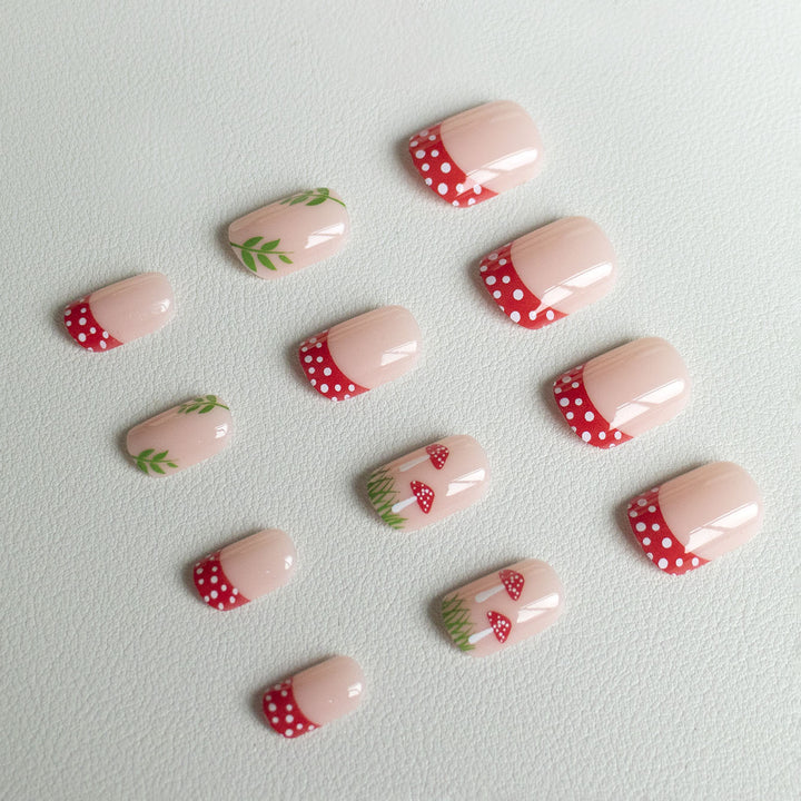 Dekorative Kirschblüten Nagelkunst