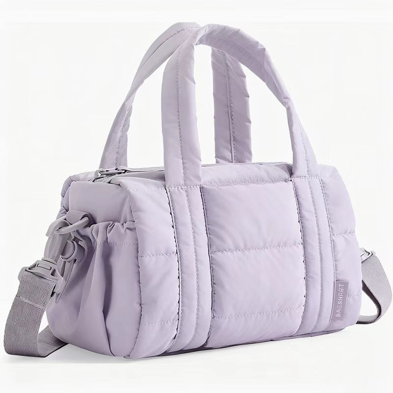 Stylische gepolsterte Handtasche Karnz