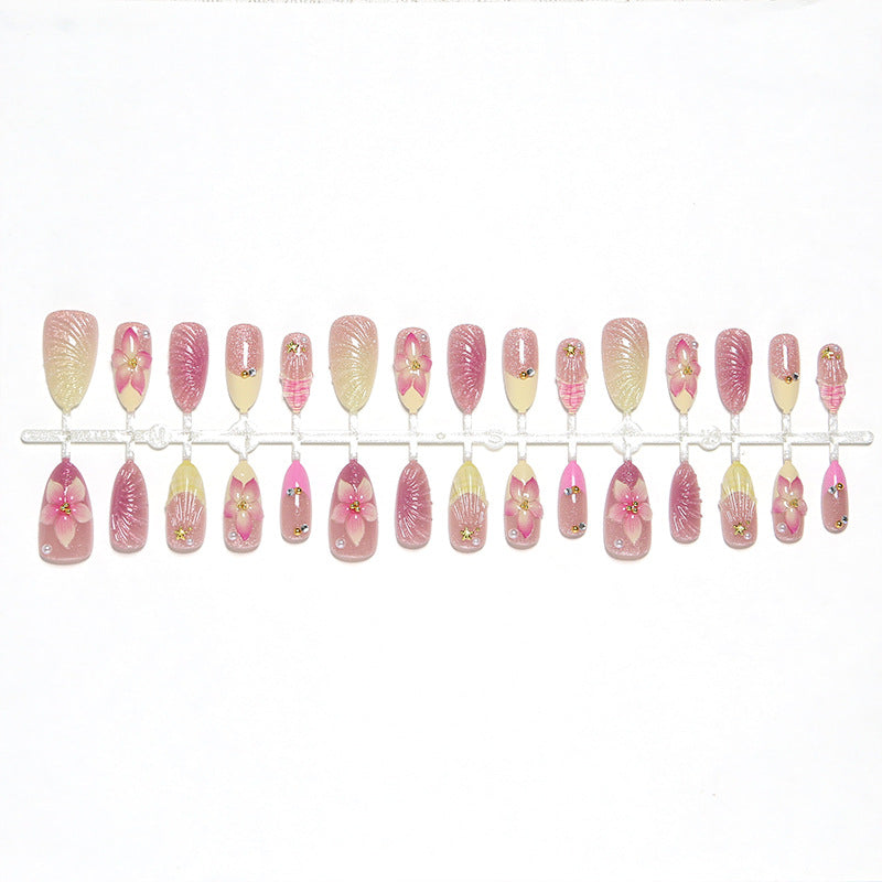 Kunstnagelset mit floralen 3D-Verzierungen Karnz