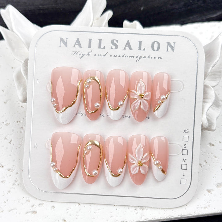 Blumenverzierte Press-On Nagelset 1790745708