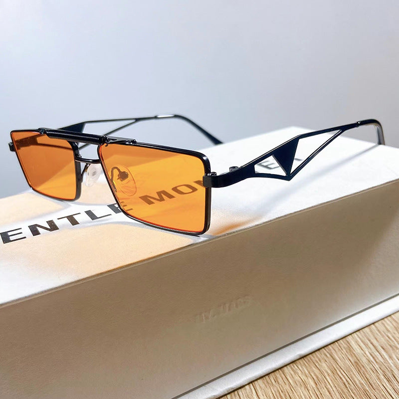 Modische Sonnenbrille mit Eckigem Rahmen und Verspiegelten Gläsern Karnz