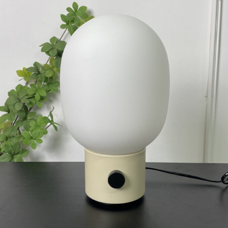 Moderne dekorative Tischlampe