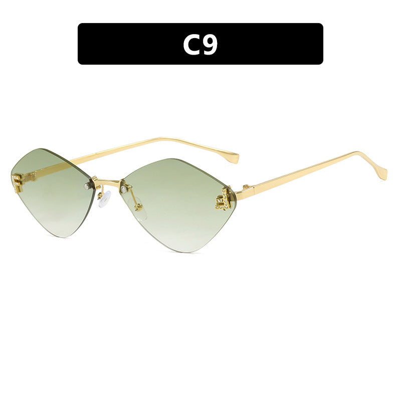 Damen geometrische Sonnenbrille im extravaganten Design mit gradienten Gläsern Karnz