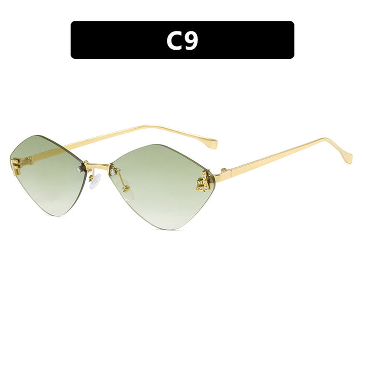 Damen geometrische Sonnenbrille im extravaganten Design mit gradienten Gläsern Karnz