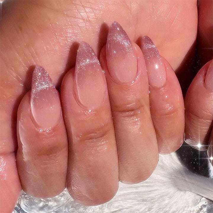Künstliche Nagelkunst mit verspielten Punkten und Schleifen Karnz