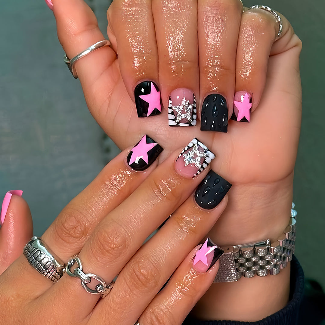 Künstlerisches Press-On Nagelset mit Stern- und Glitzerakzenten Karnz