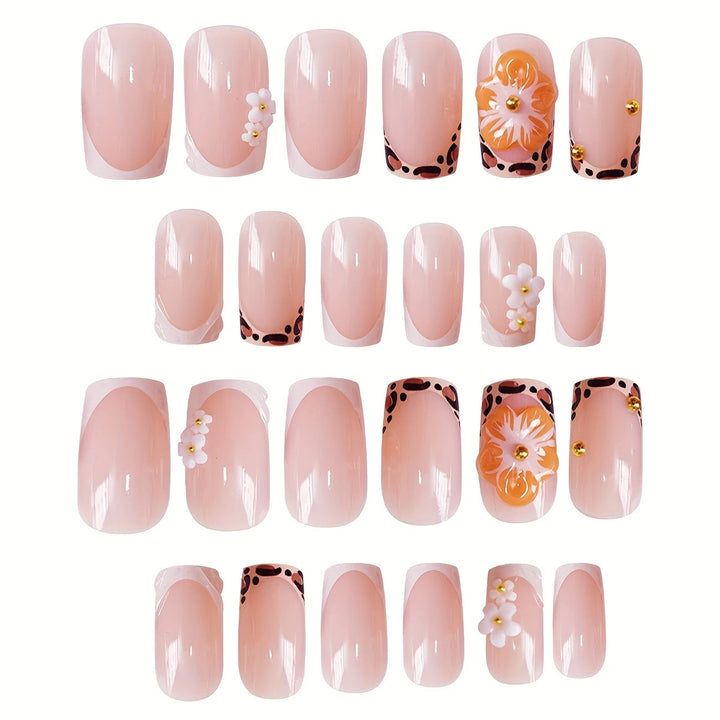 Dekorative florale Press-On Nagelkunst Karnz