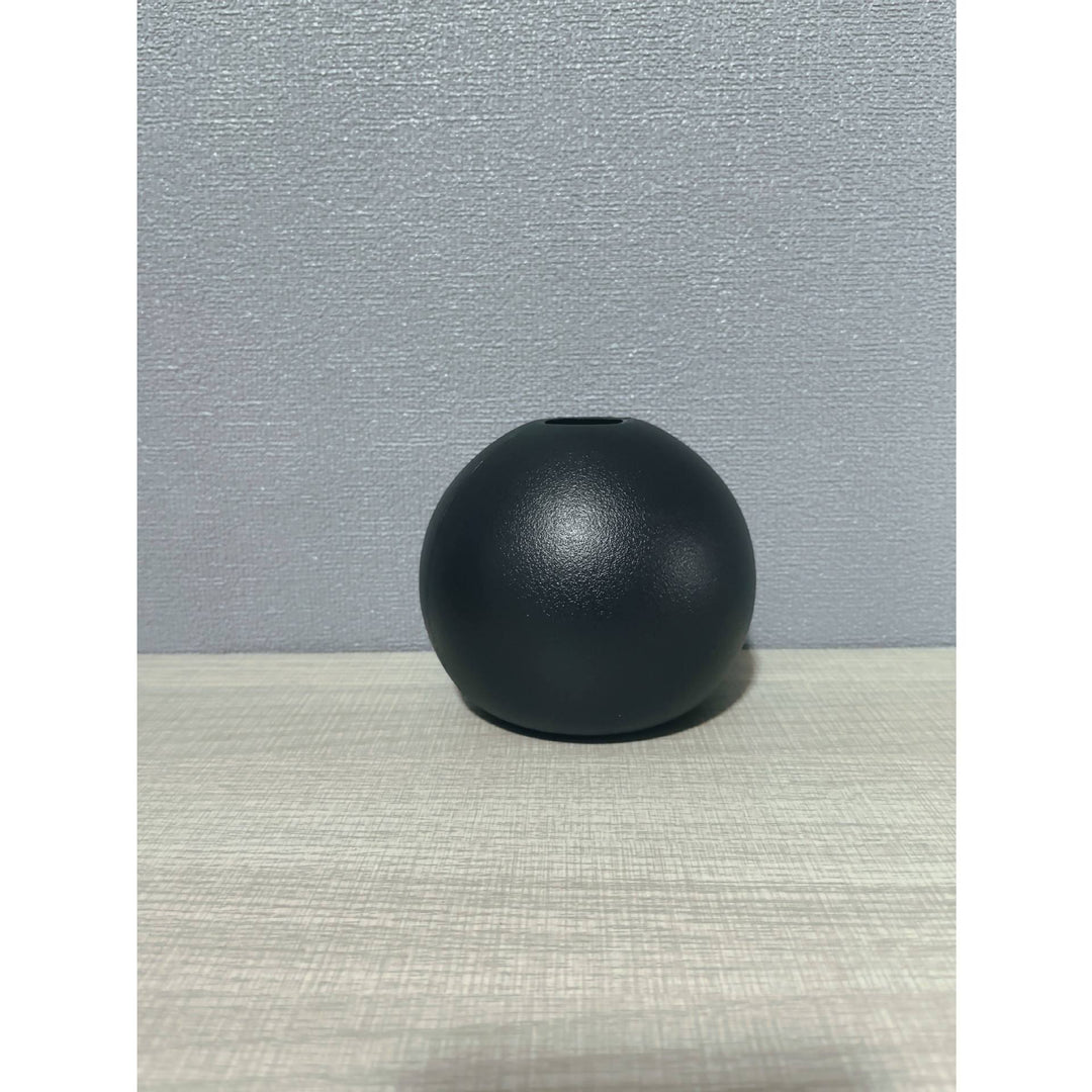 Minimalistische Keramiksphärenpflanzer Karnz
