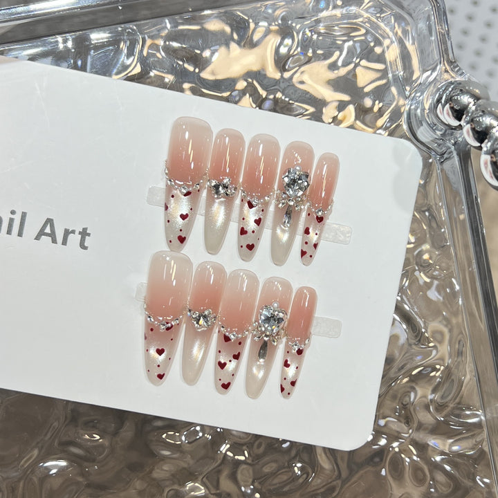 Herz-Themen Dekorative Press-On Nagelset