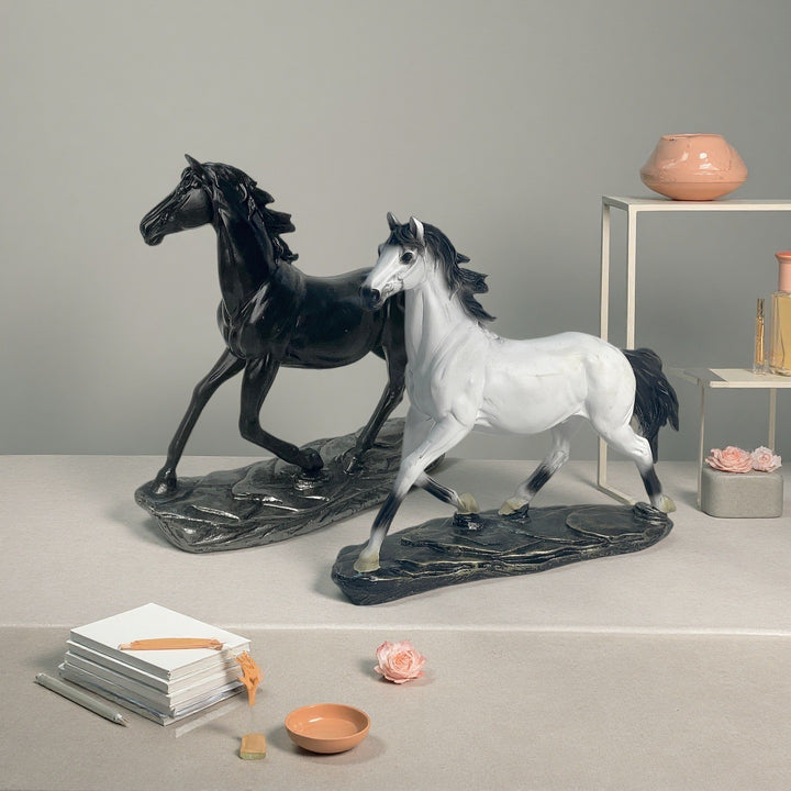 Pferde-Statuette Karnz
