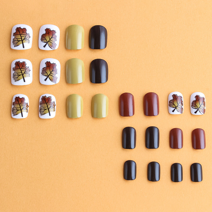 Saisonale Blatt-Themen Nagelkunst Karnz
