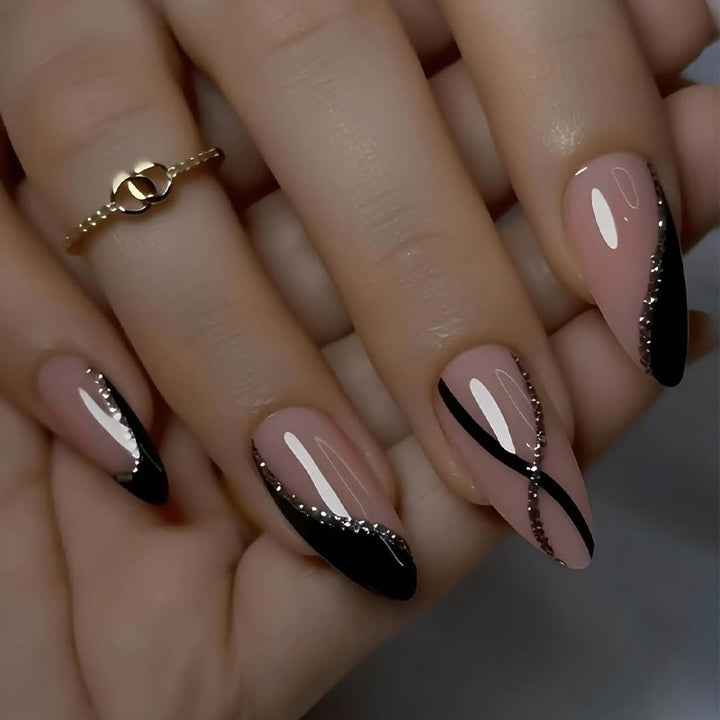 Elegantes Stiletto Nagelkunst-Set Karnz