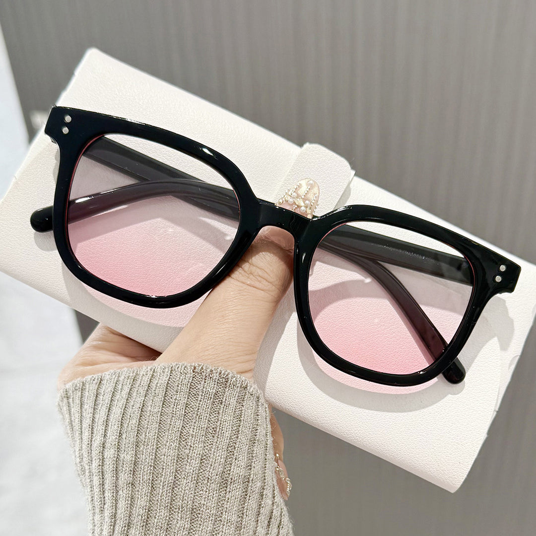 Stylische Breitrahmen-Sonnenbrille