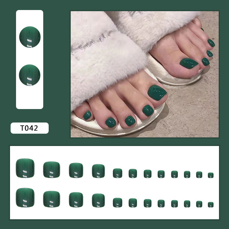 Kunstnagelset mit luxuriösem Hochglanz-Finish Karnz