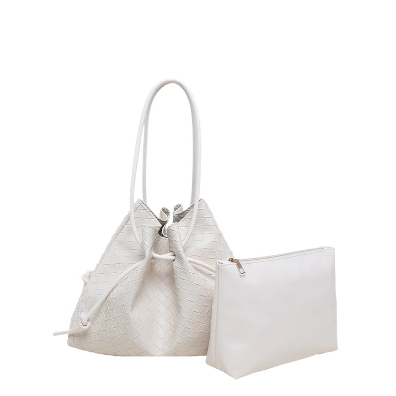 Woven Leather Bucket Bag mit Tasche