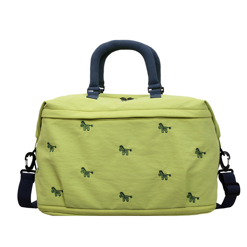 Stylische gestickte Reisetasche