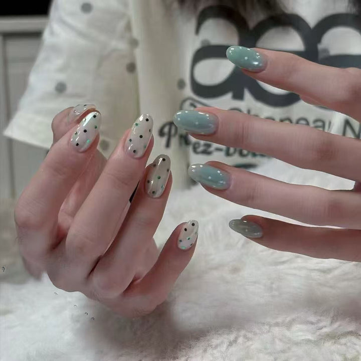 Elegantes Nagelkunstset Karnz