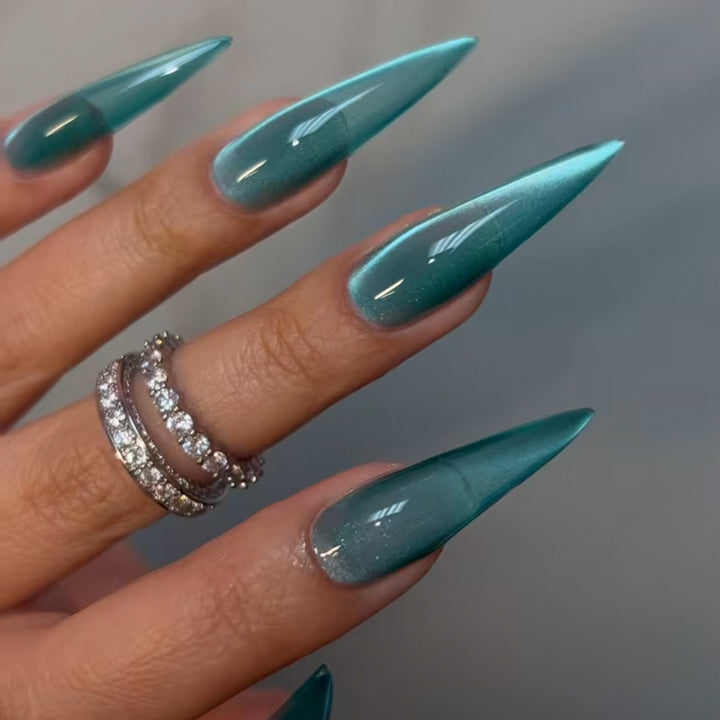 Nagelverlängerungen Karnz