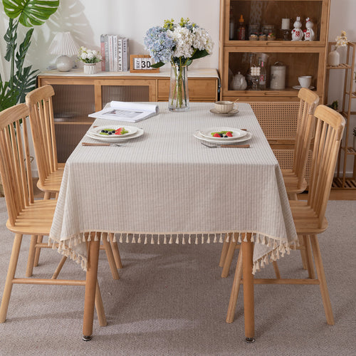 Gestreifte Stricktischdecke