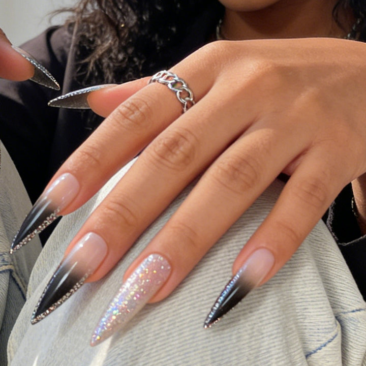 Glamouröse Stiletto Press-On Nail Set Karnz