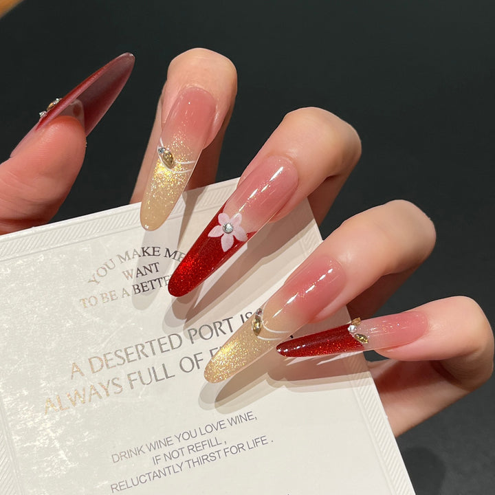 Dekorative Lange Stiletto Press-On Nagelkunst Karnz