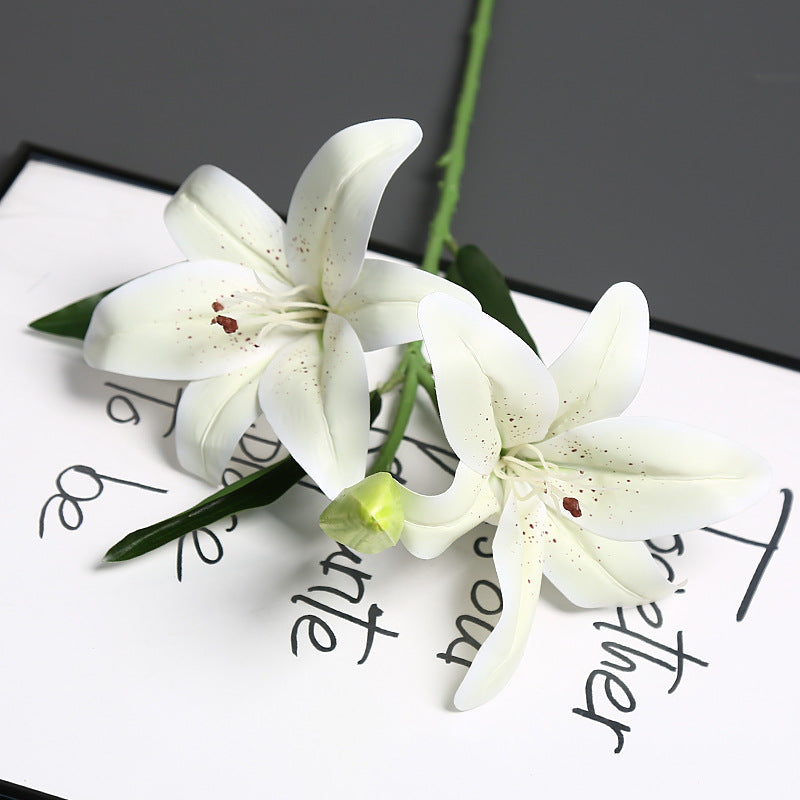 Lebensnahe Künstliche Blumenanordnung
