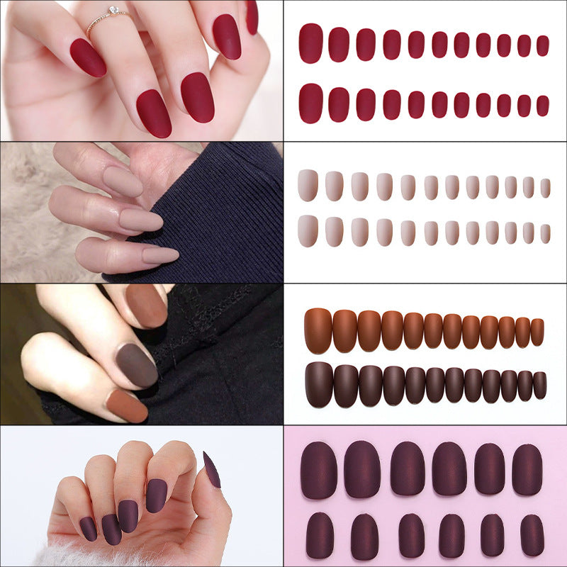 Luxuriöses Mattes Press-On Nagelset Karnz