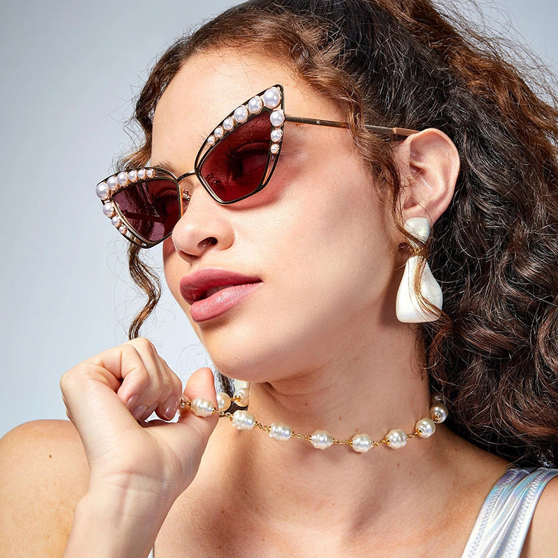 Damen Cat-Eye Sonnenbrille mit exklusivem Perlenspitzen-Rahmen Karnz