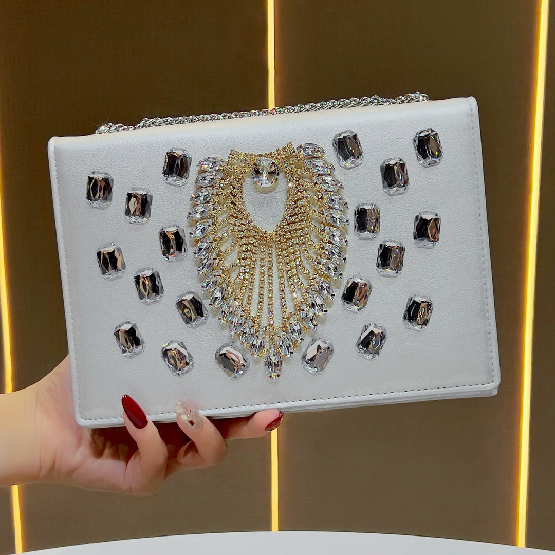 Dekorative mit Kristallen verzierte Abend-Clutch