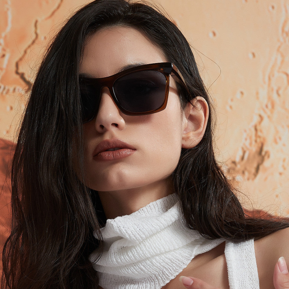 Damen modische Sonnenbrille im trendigen Rahmen Karnz