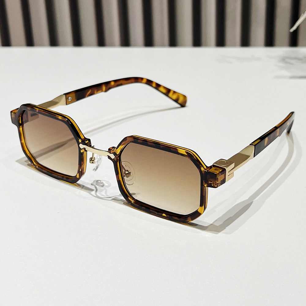 Moderne geometrische rechteckige Sonnenbrille Karnz