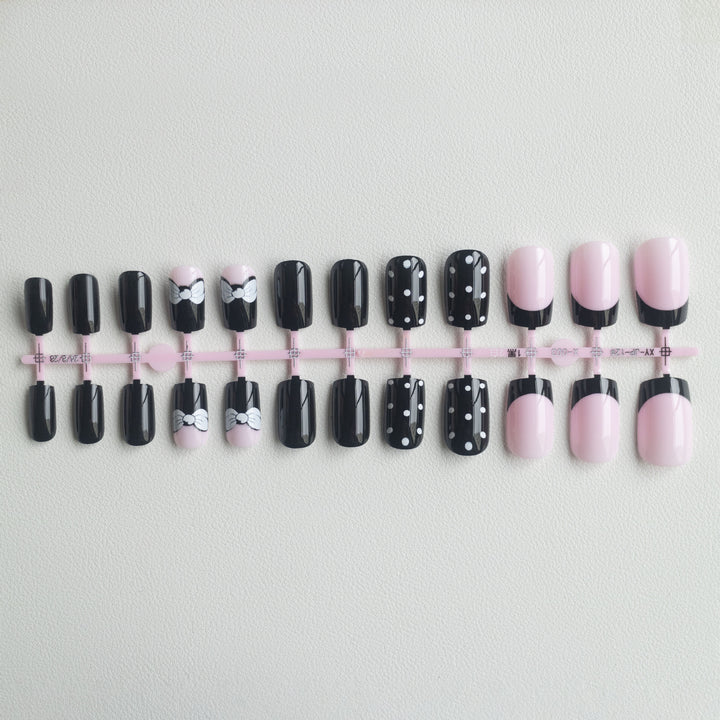 Künstlerisches Polka Dot und Schleifen Nagelkunstset