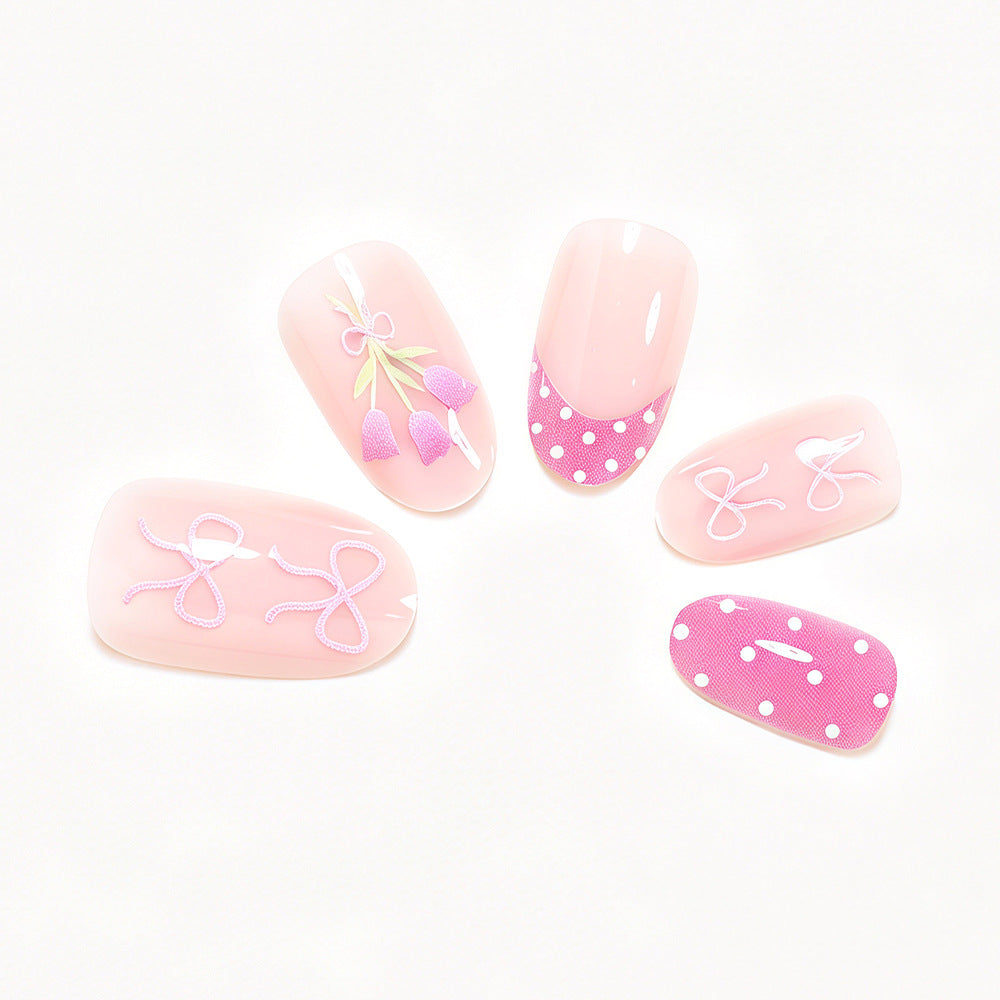 Künstlerisches Florales Nagelkunst Design Karnz